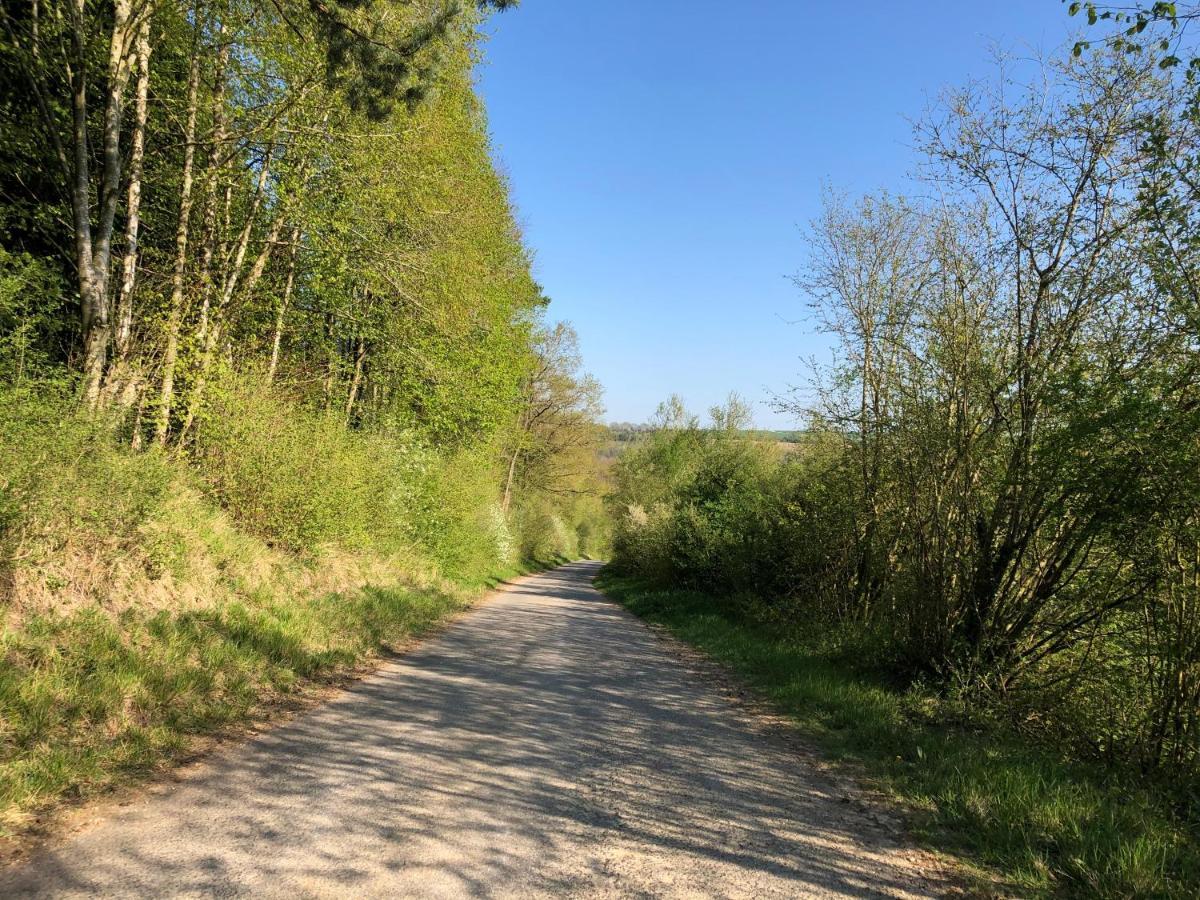 Le Gite De L Abreuvoir Bergicourt Kültér fotó